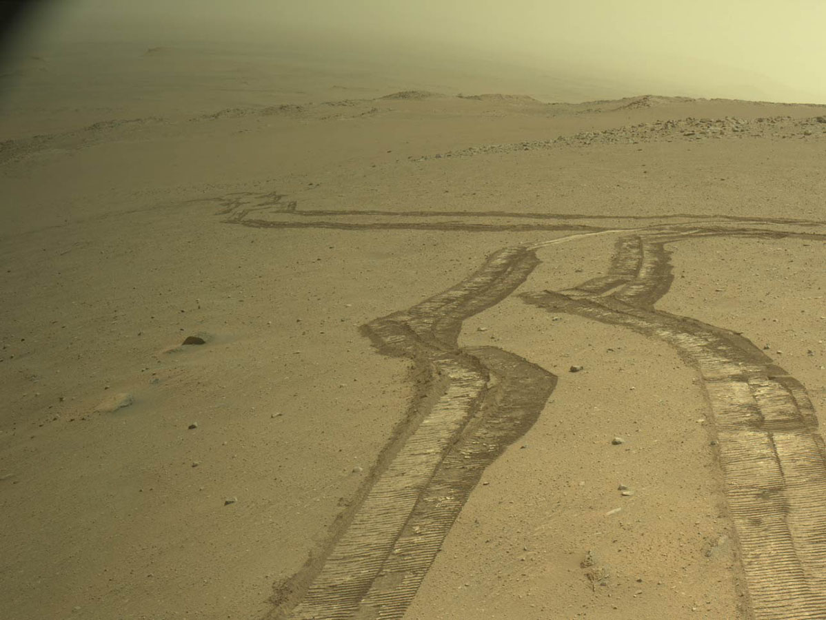 A ‘fluffy’ trap: These researchers might have figured out why planetary rovers keep getting stuck
