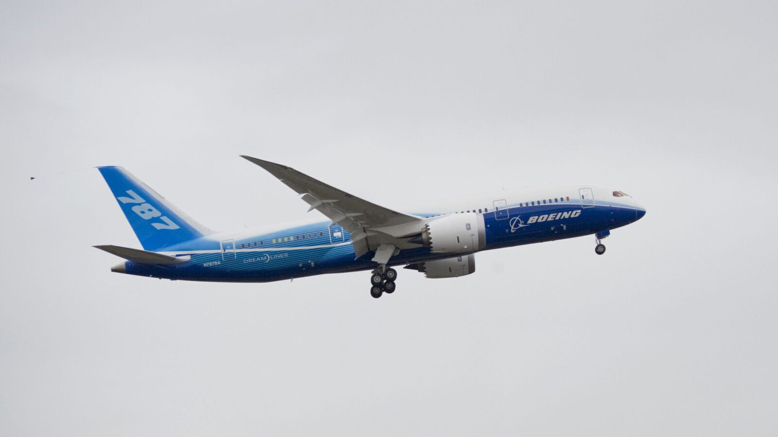 Paris Air Show: a subdued presence for Boeing amid ongoing crash investigation