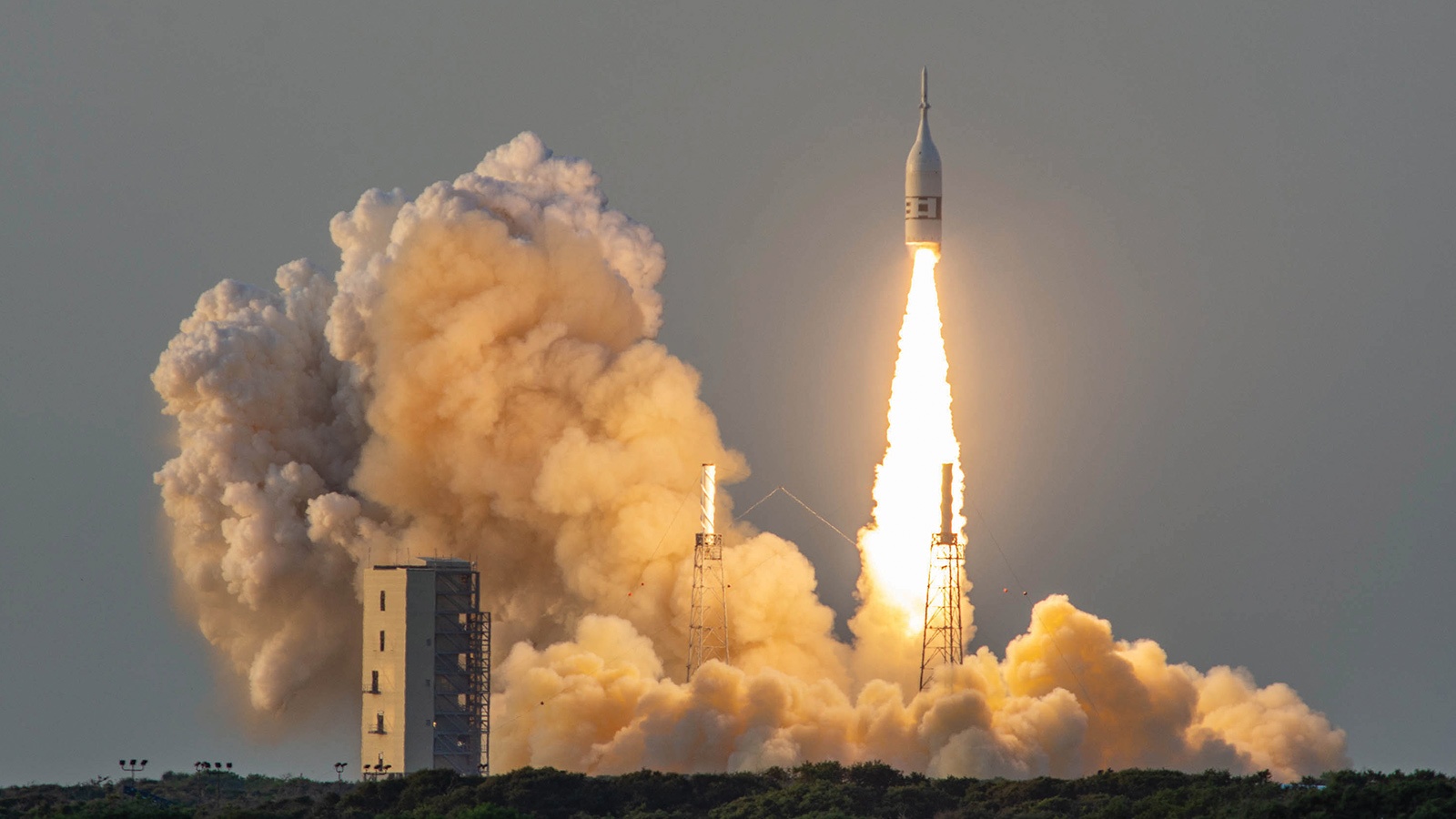 Solid rocket motor waves from around the world